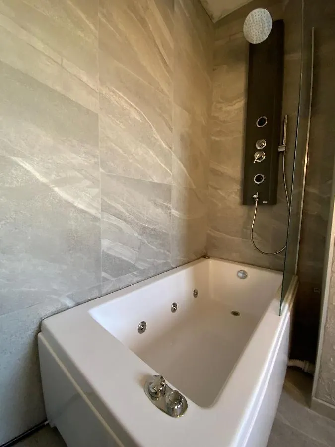 Eva Otel Tuzla 3*,